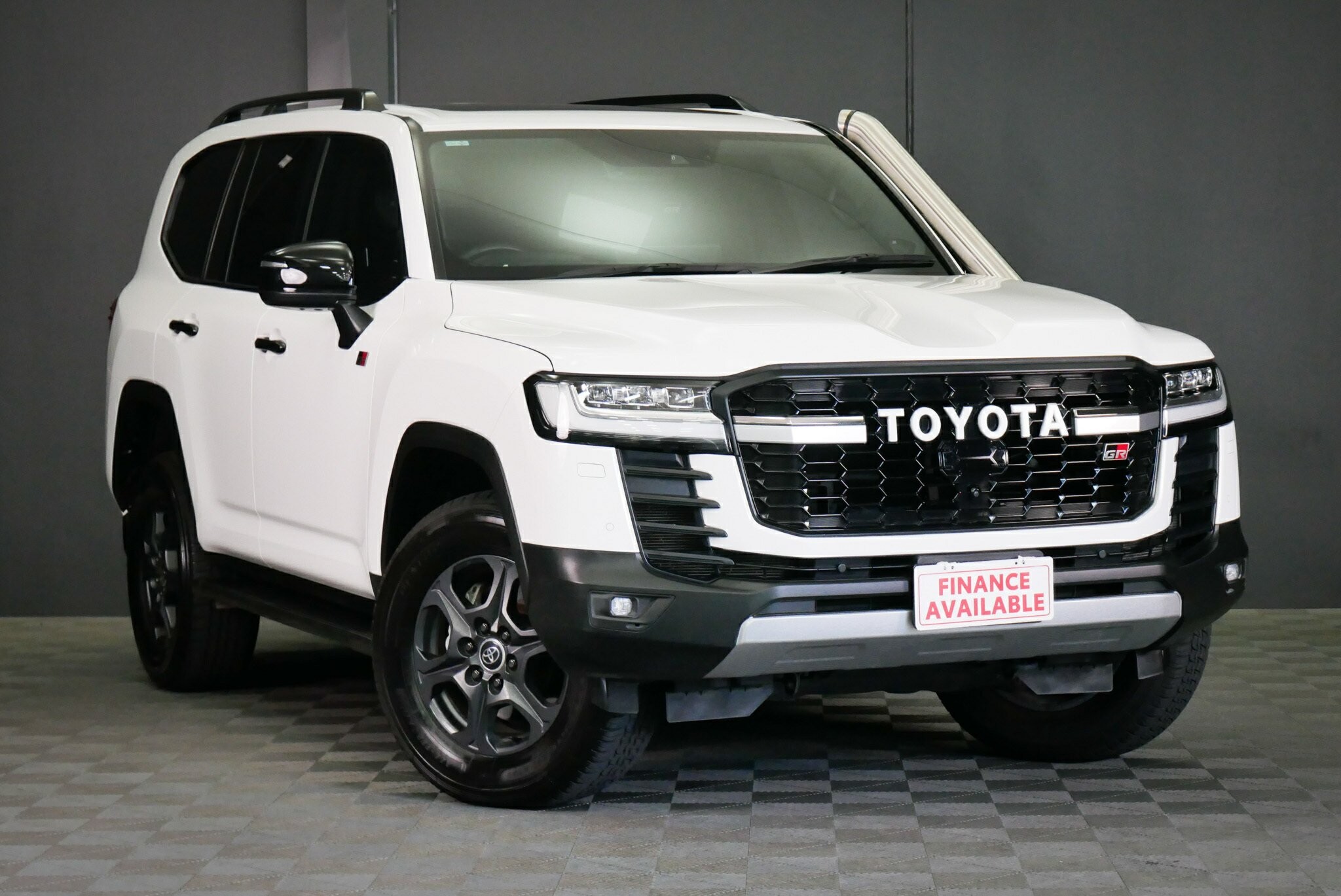 Toyota Landcruiser image 1