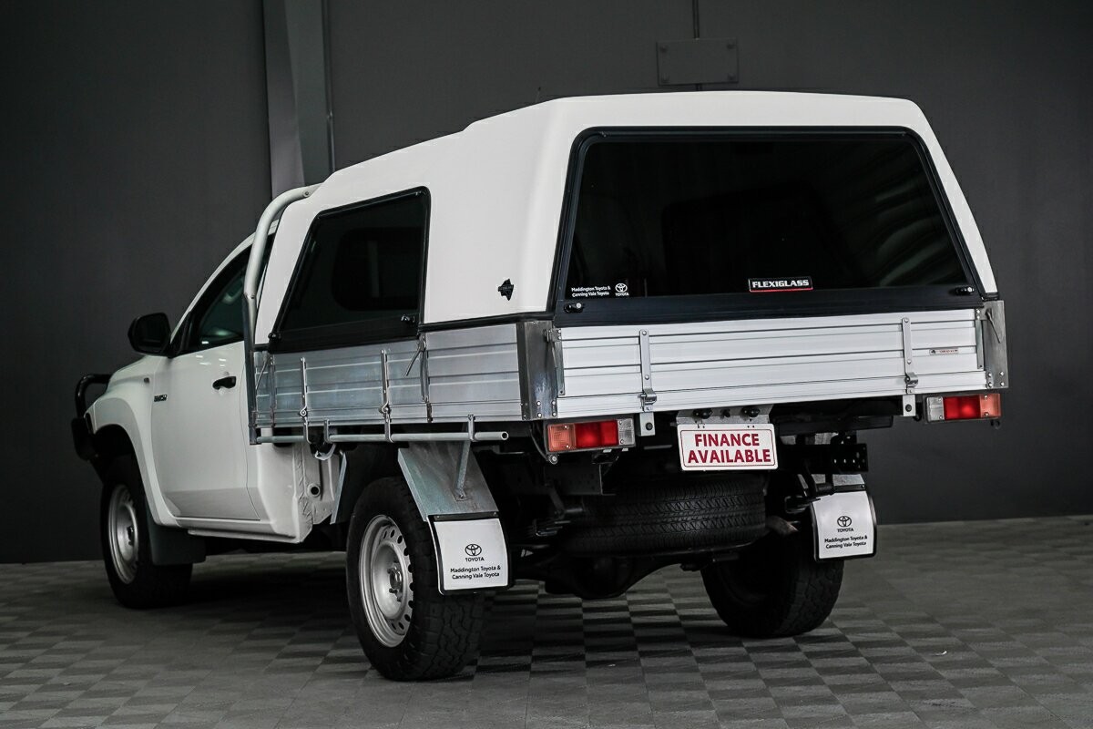 Mitsubishi Triton image 4