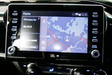 https://vehicle-cdn.autoleague.cloud/30640_U108429_12.jpg
