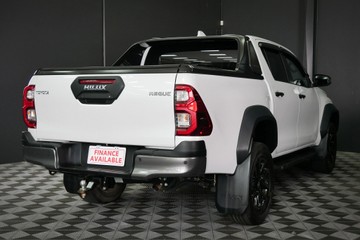 https://vehicle-cdn.autoleague.cloud/30640_U108429_4.jpg