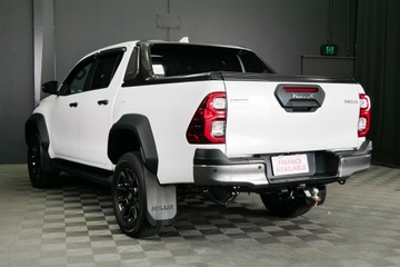 https://vehicle-cdn.autoleague.cloud/30640_U108429_6.jpg