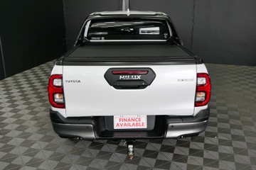 https://vehicle-cdn.autoleague.cloud/30640_U108429_7.jpg