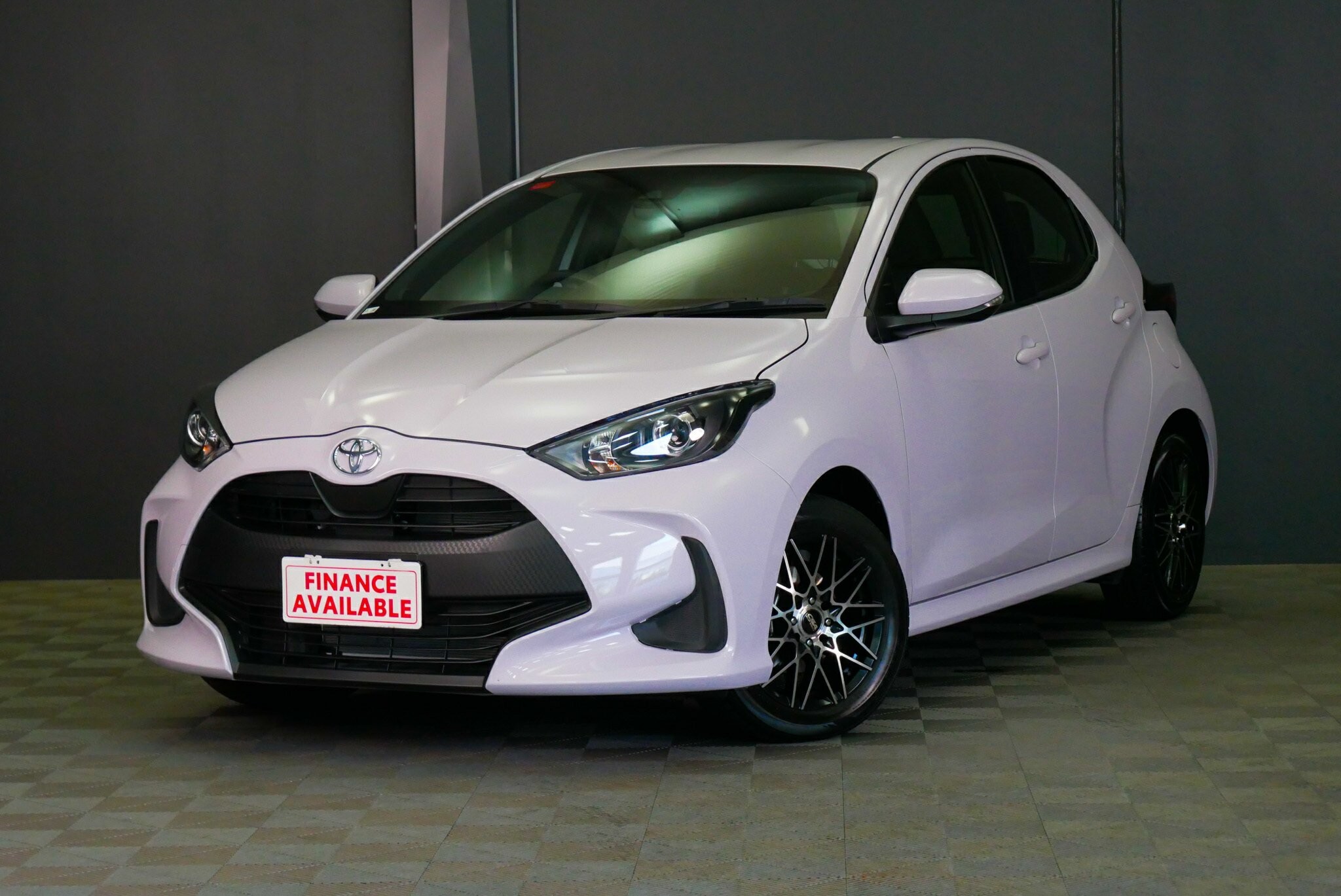 Toyota Yaris image 3
