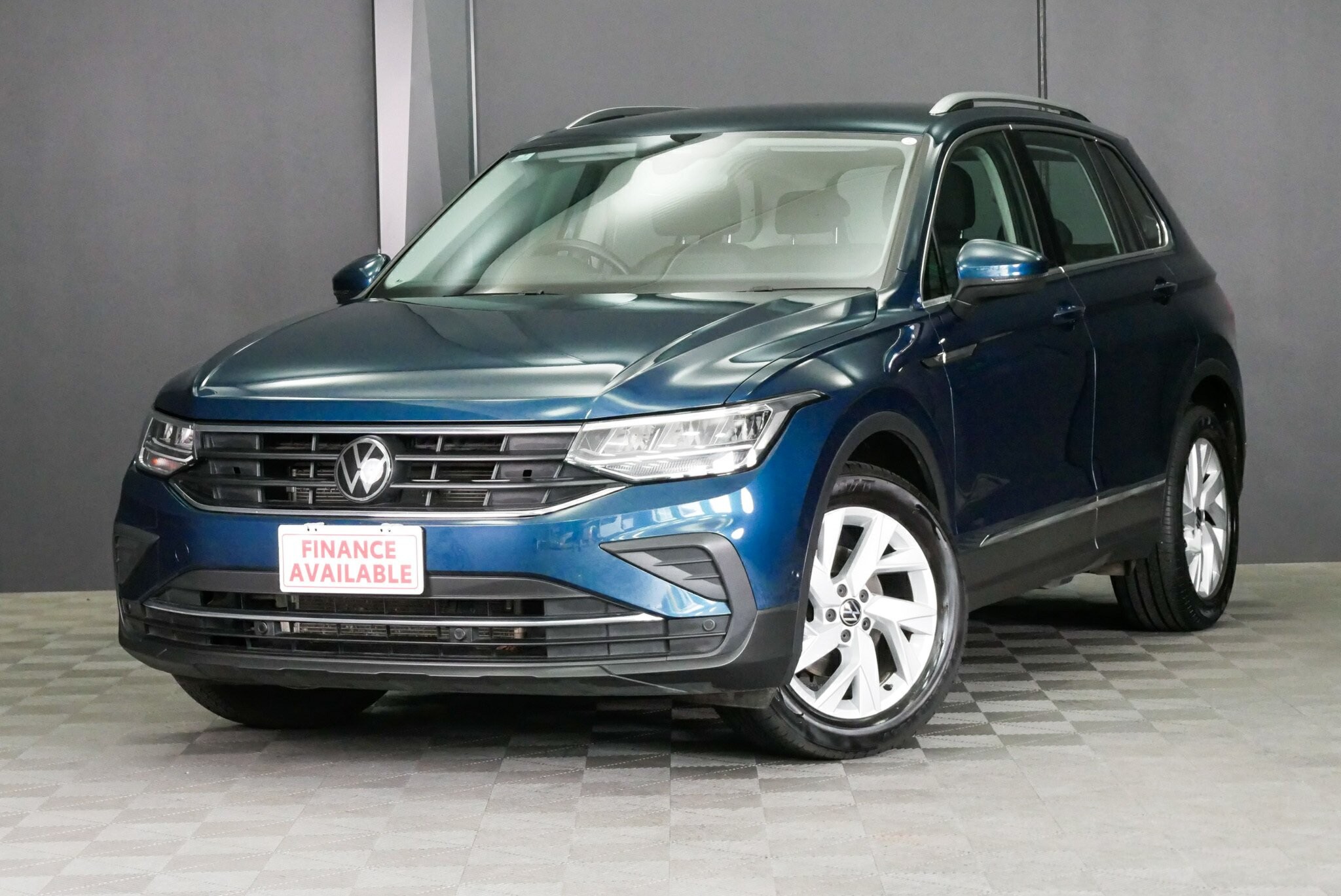 Volkswagen Tiguan image 3
