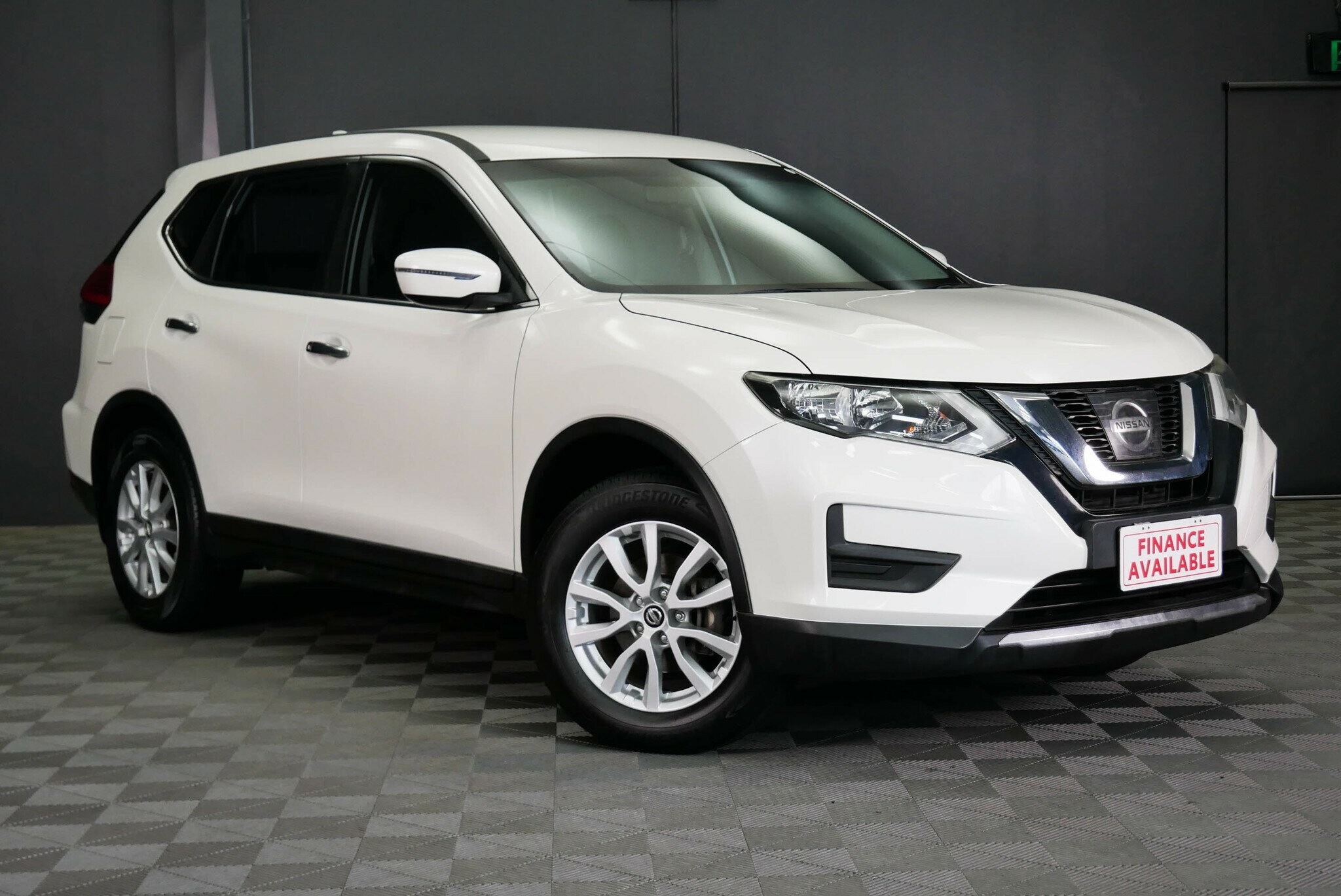 Nissan X-trail image 1