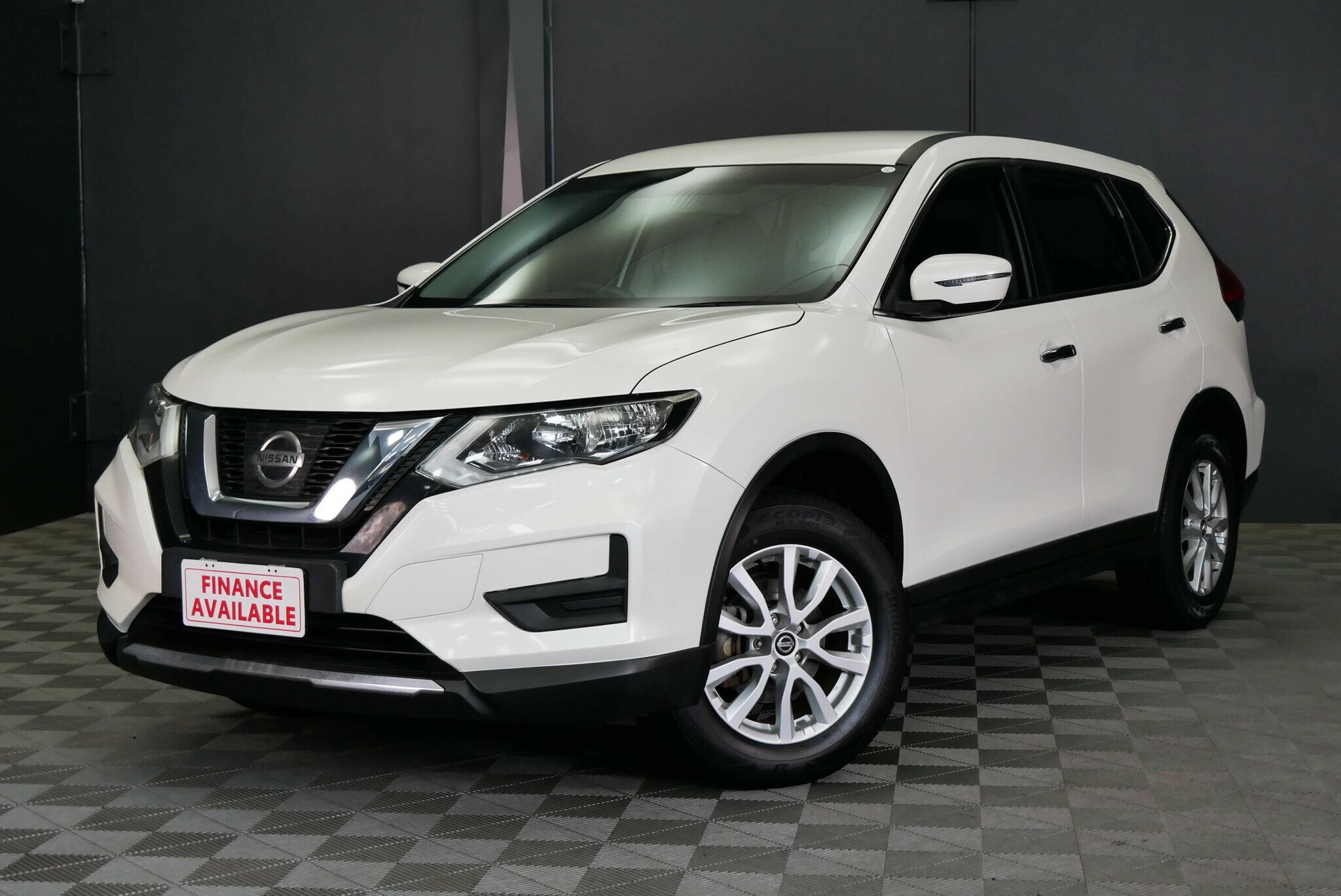 Nissan X-trail image 3