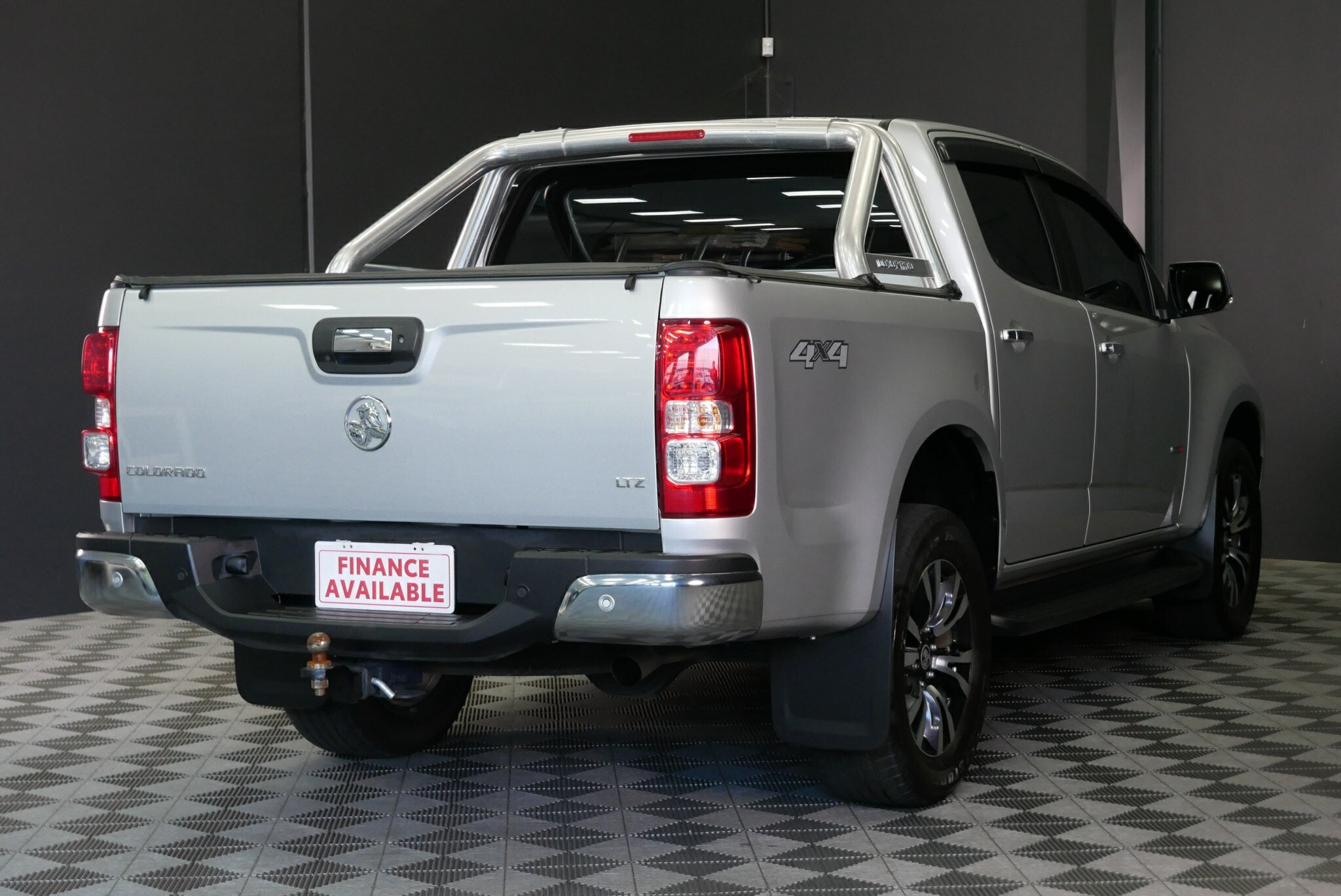 Holden Colorado image 4