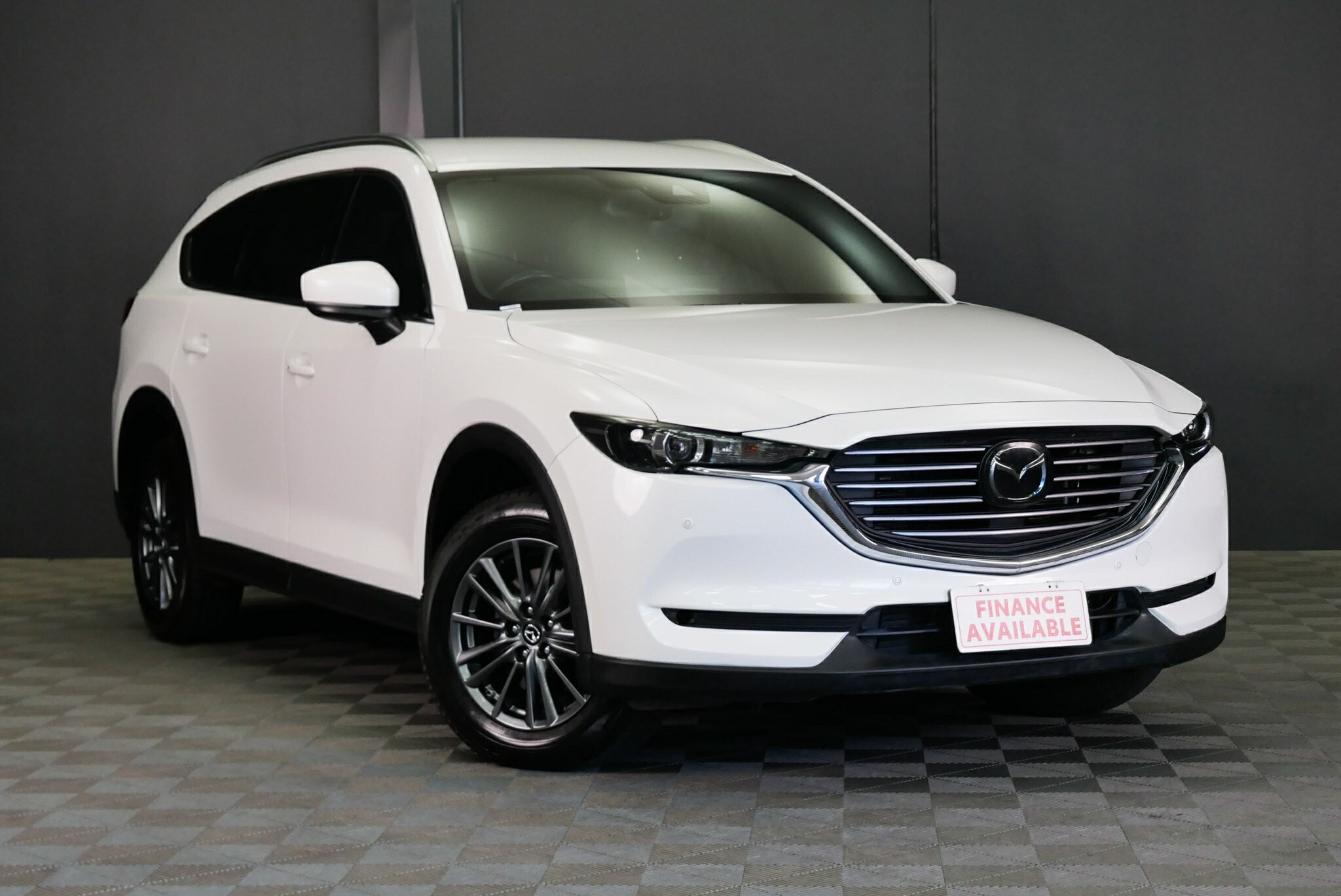 Mazda Cx-8 image 1