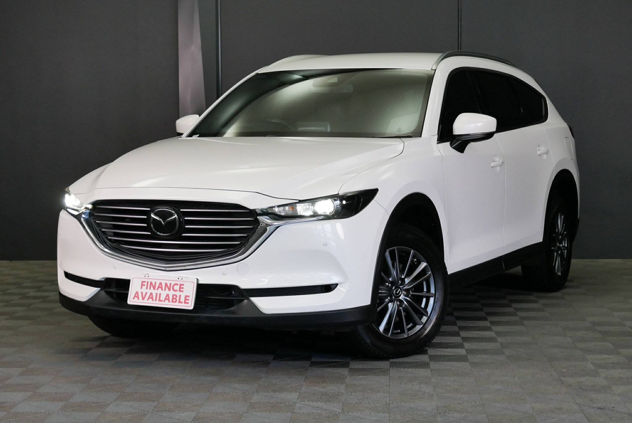 Mazda Cx-8 image 3
