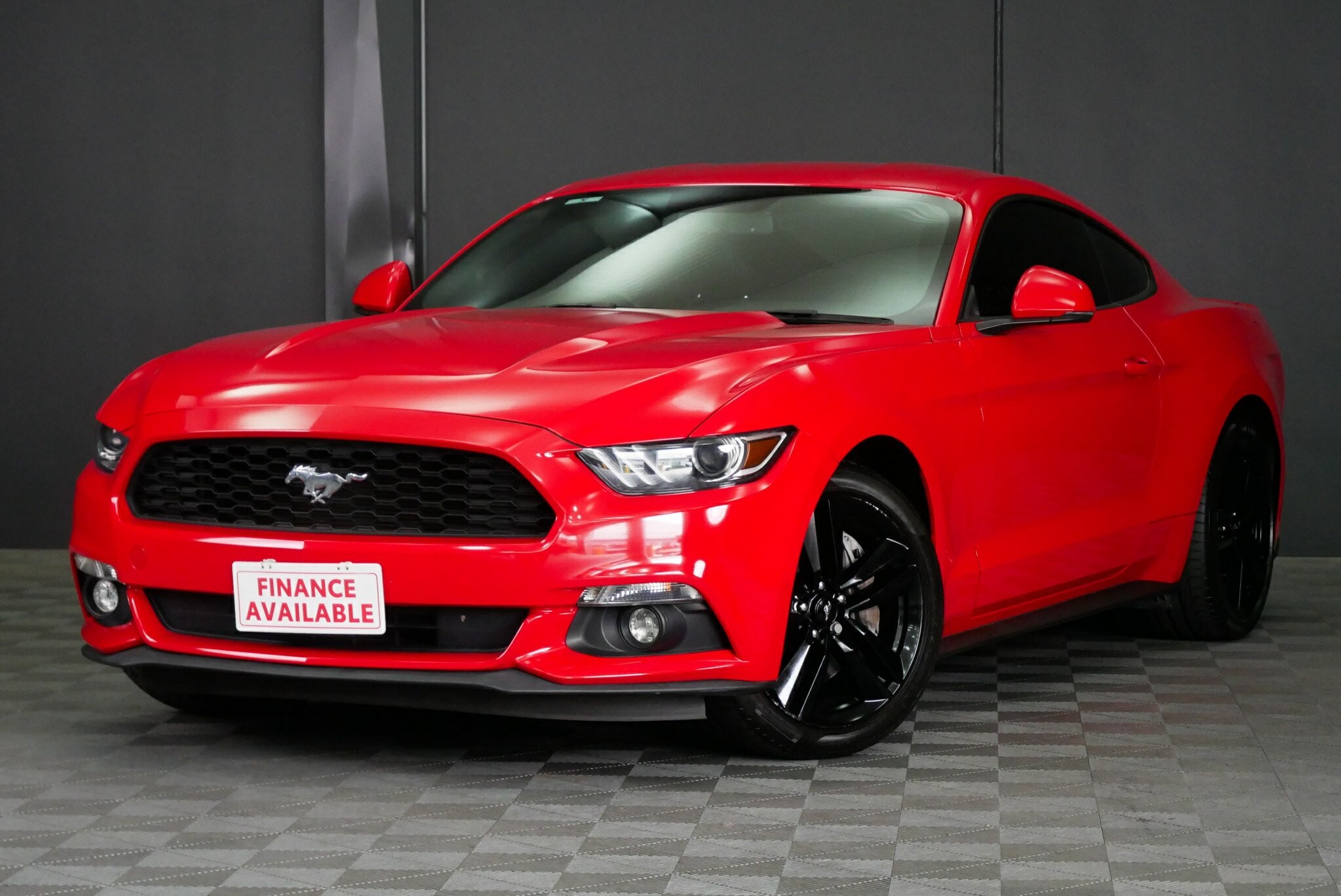 Ford Mustang image 3