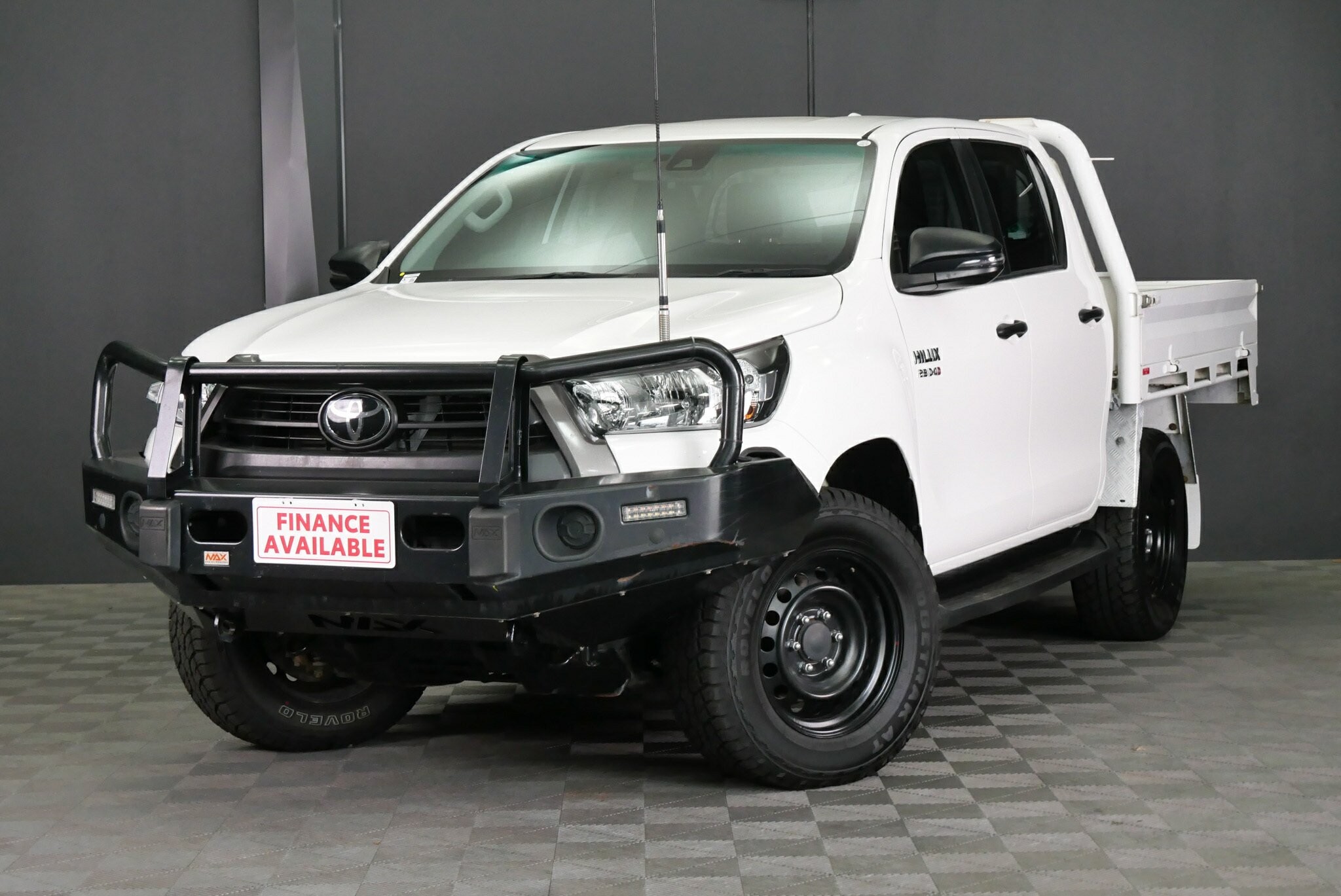 Toyota Hilux image 3