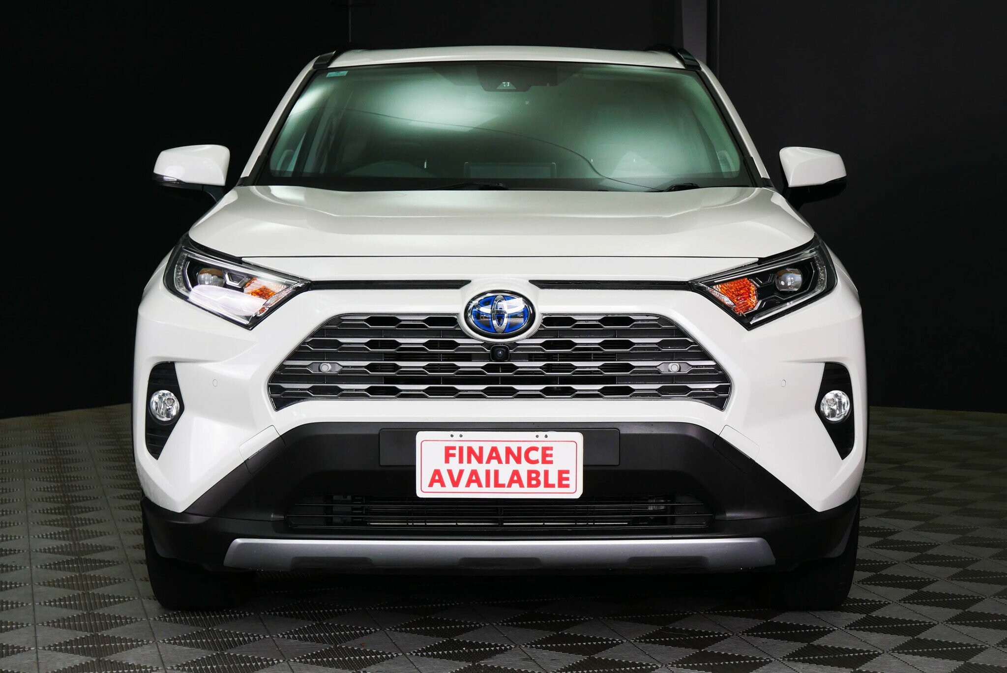 Toyota Rav4 image 2