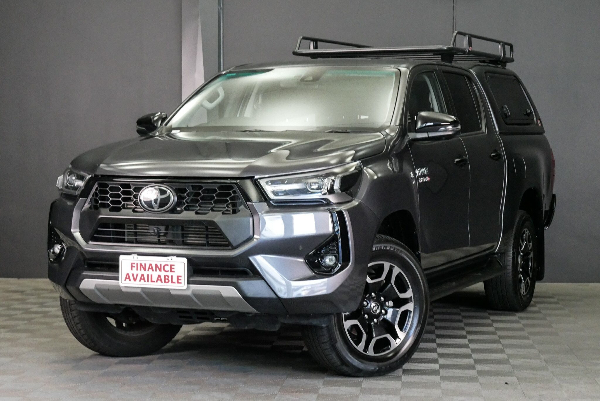 Toyota Hilux image 3
