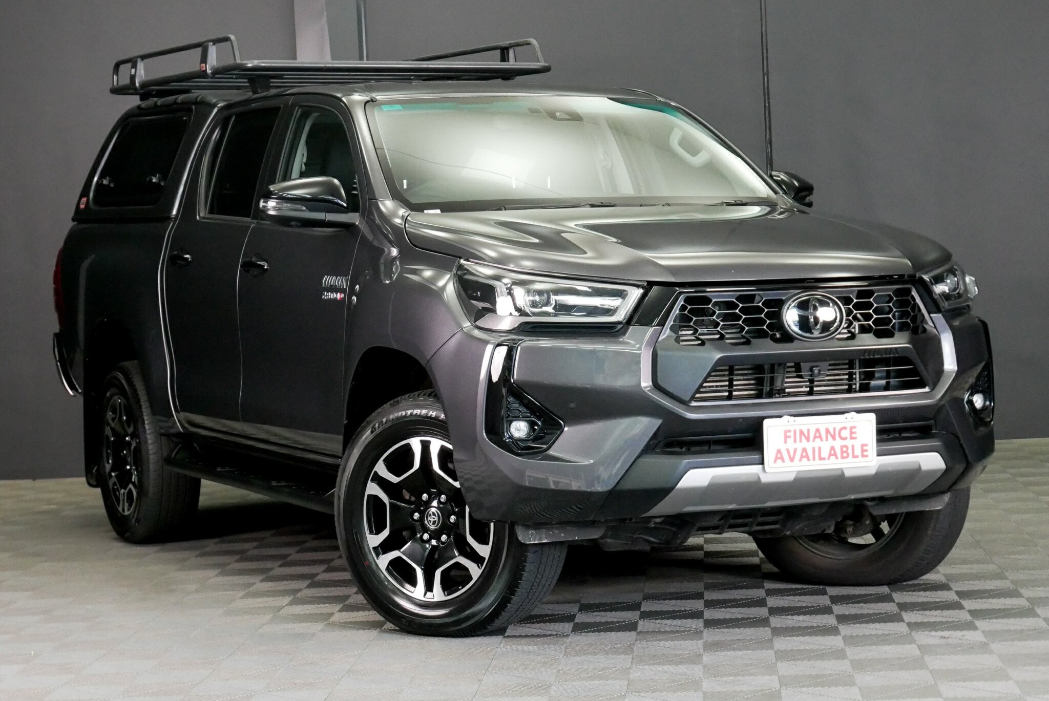 Toyota Hilux image 1