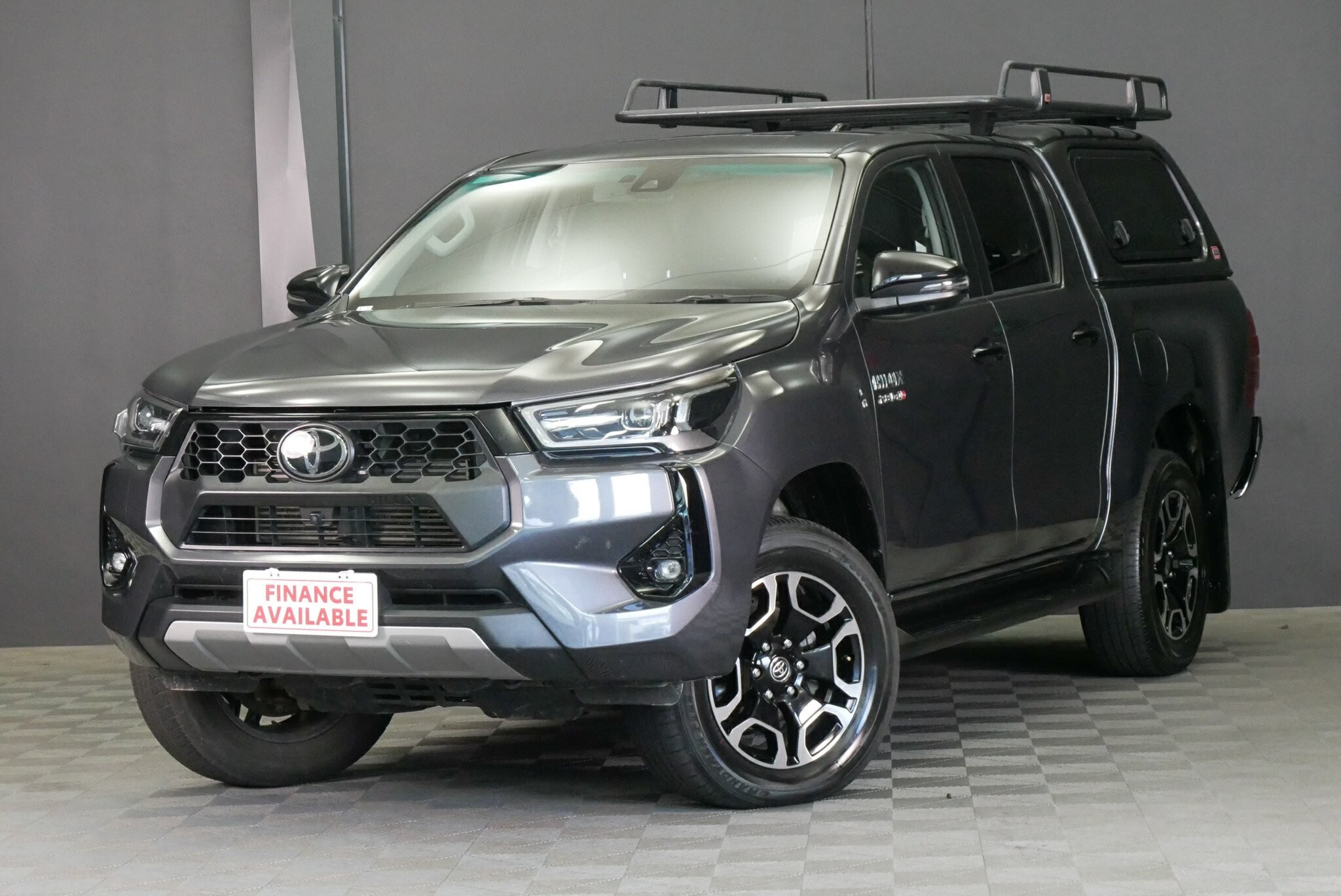 Toyota Hilux image 3