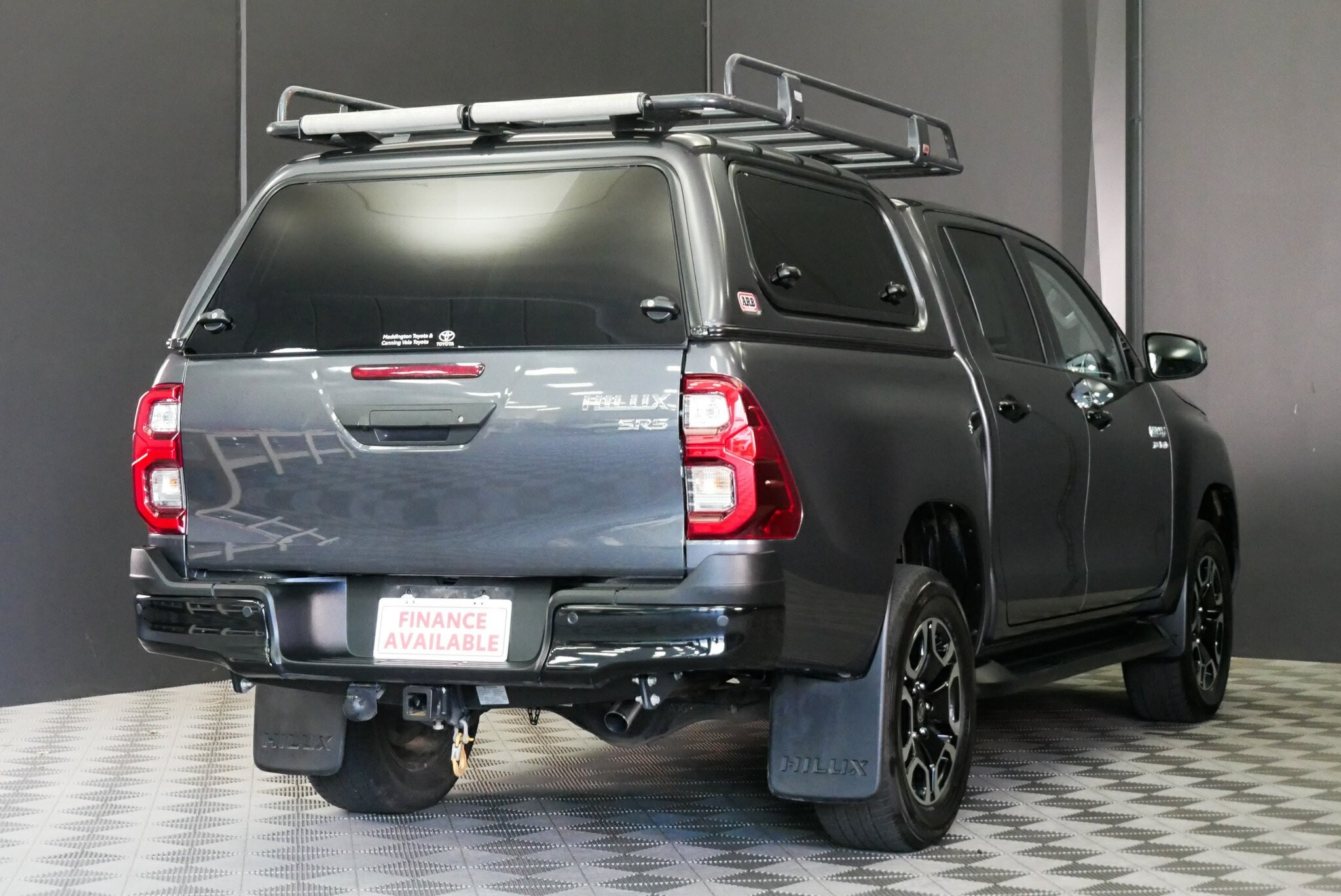 Toyota Hilux image 4
