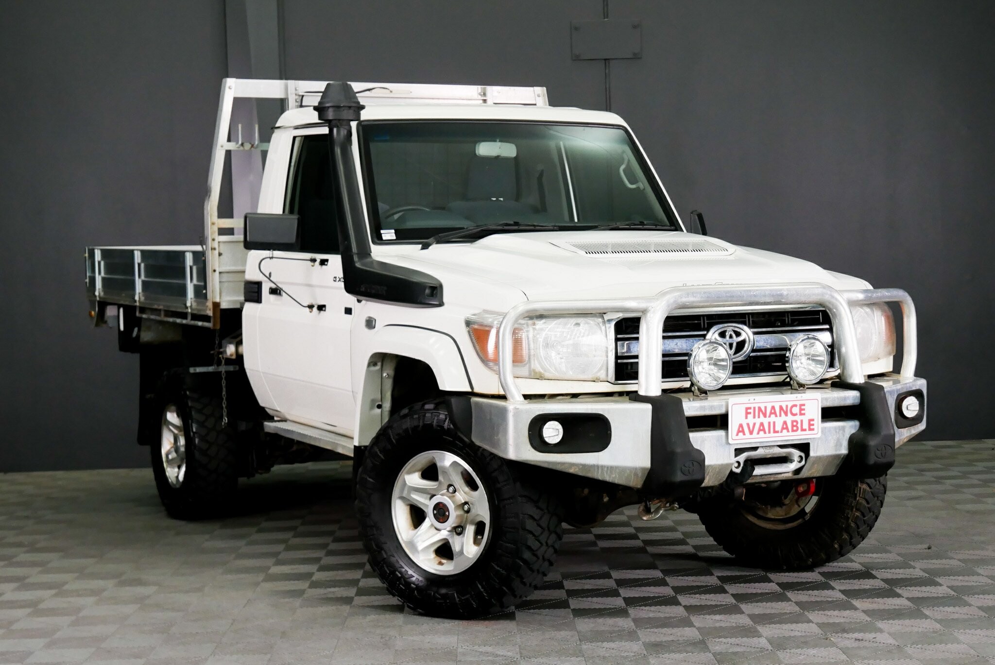 Toyota Landcruiser image 1