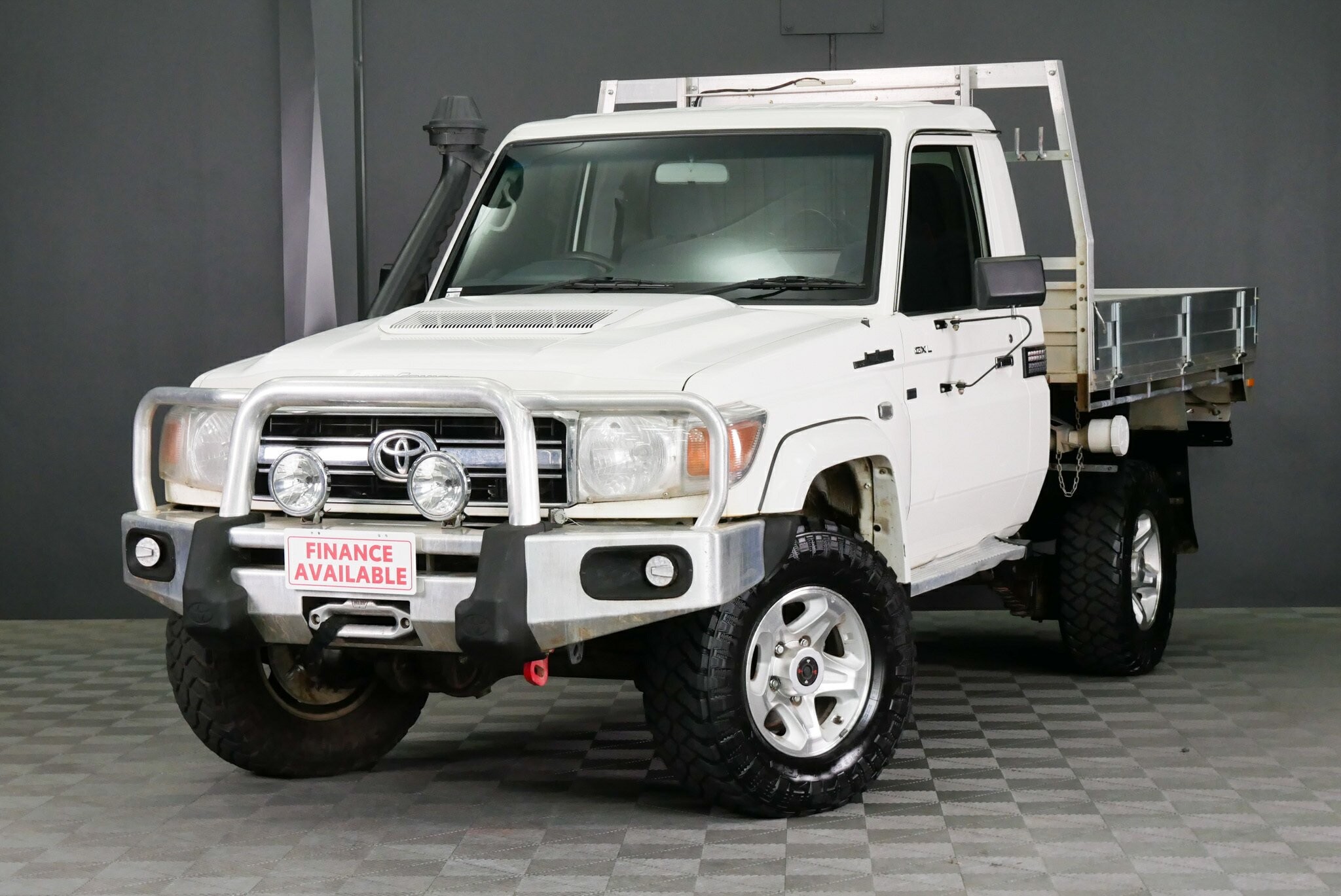 Toyota Landcruiser image 3