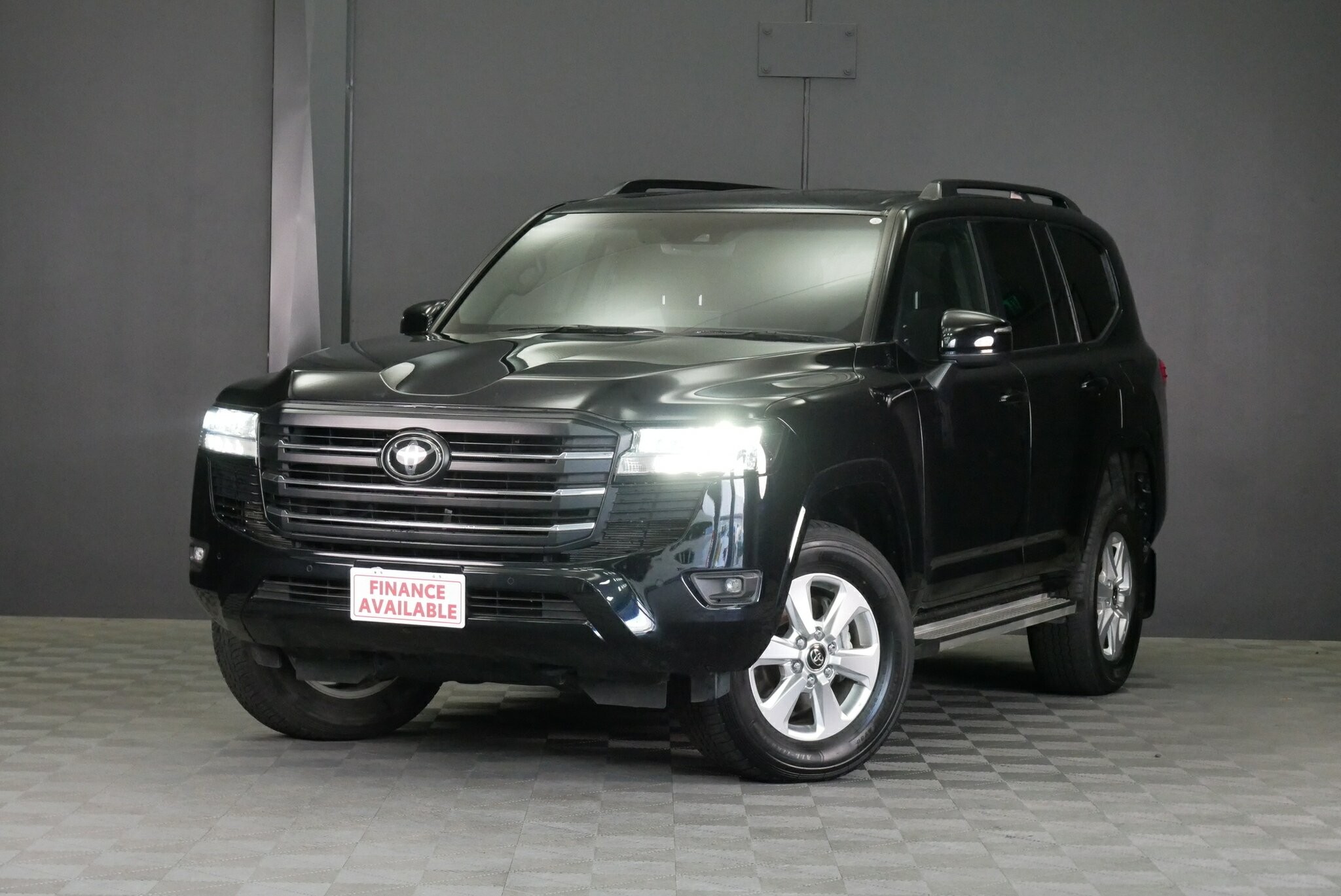 Toyota Landcruiser image 3