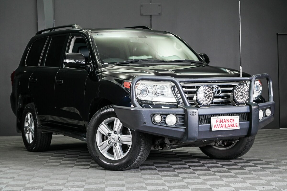 https://vehicle-cdn.autoleague.cloud/30640_U108564_1.jpg