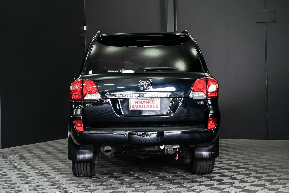 Toyota Landcruiser image 4