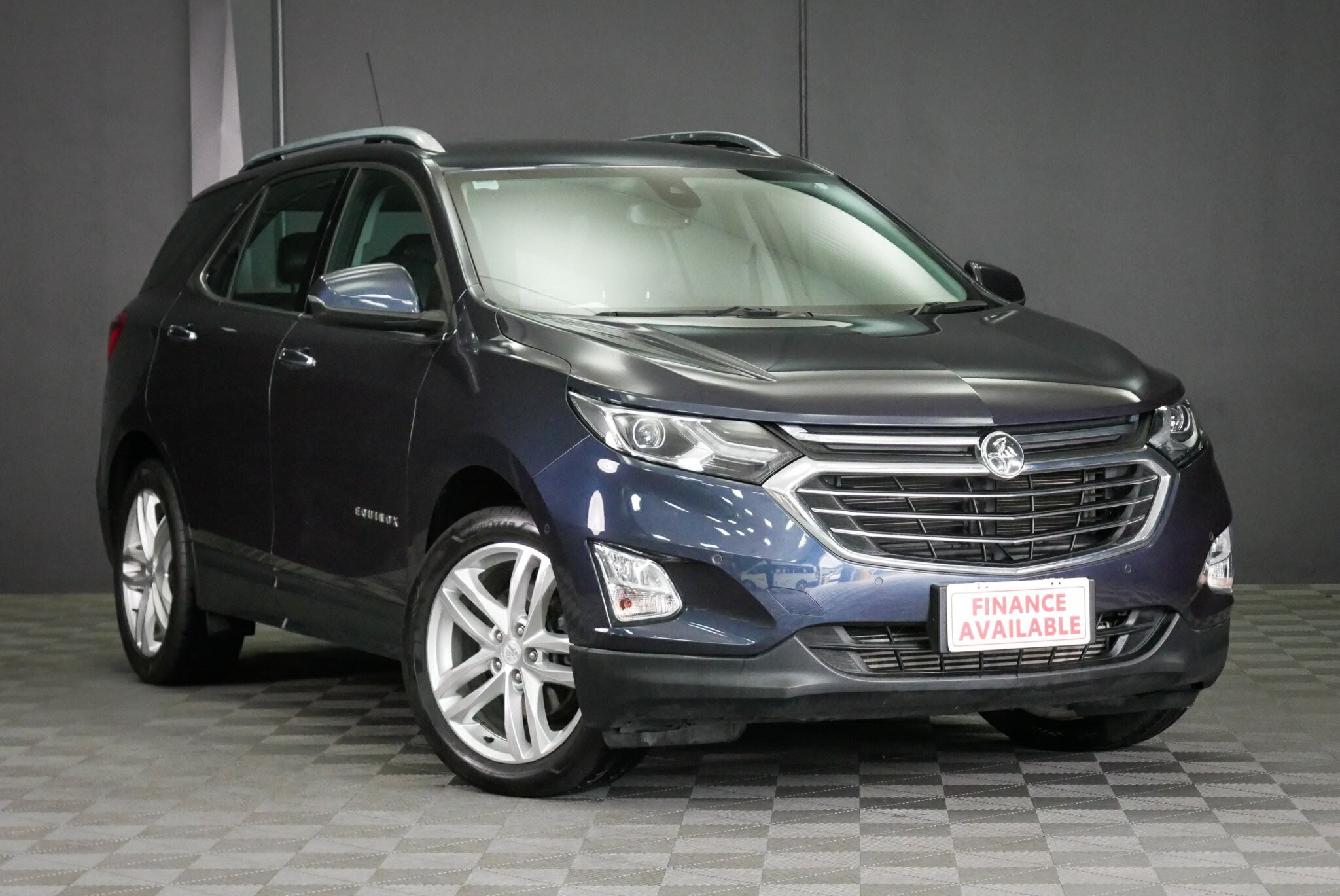 Holden Equinox image 1