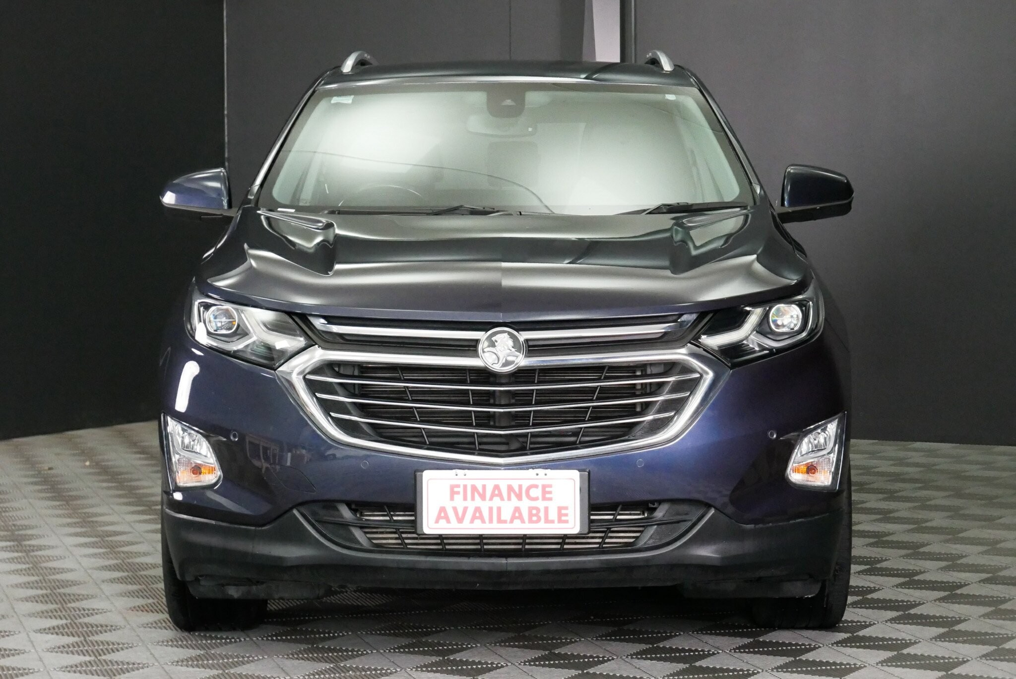 Holden Equinox image 2