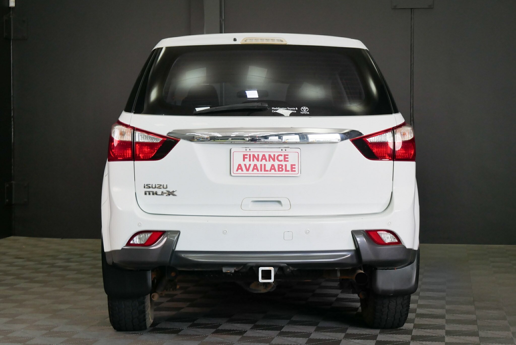 Isuzu Mu-x image 4