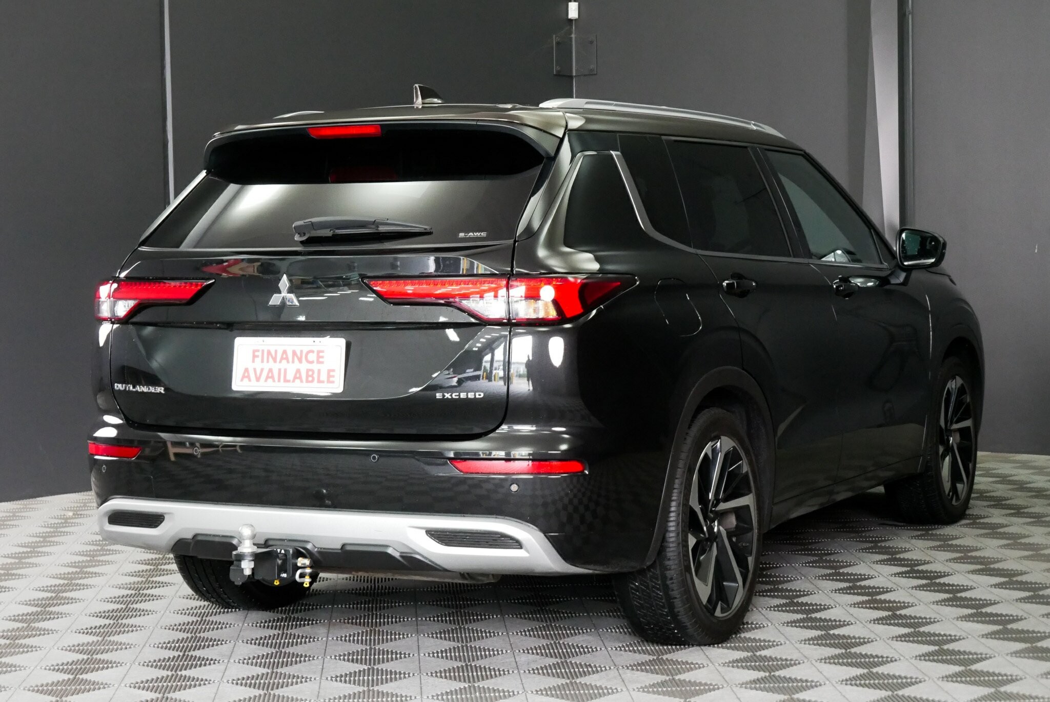 Mitsubishi Outlander image 4
