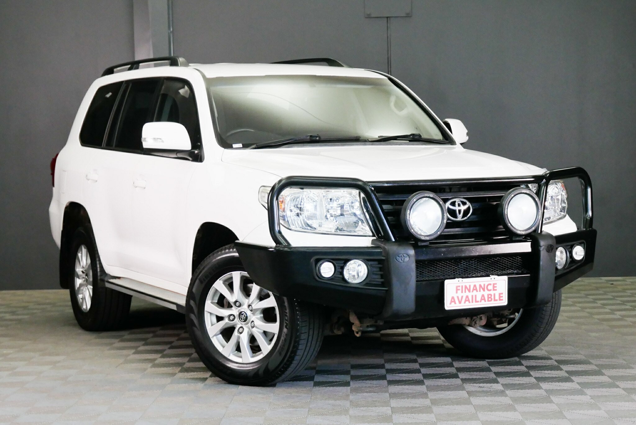Toyota Landcruiser image 1