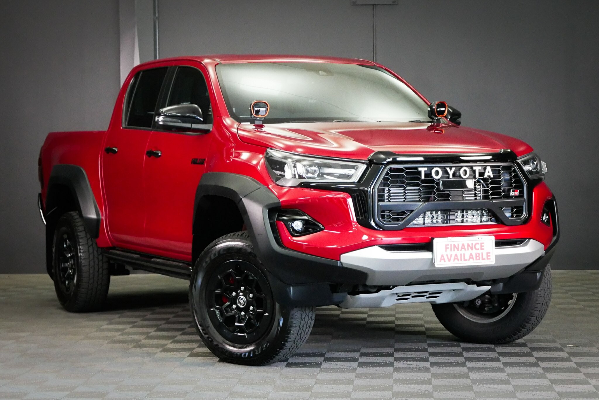 Toyota Hilux image 1