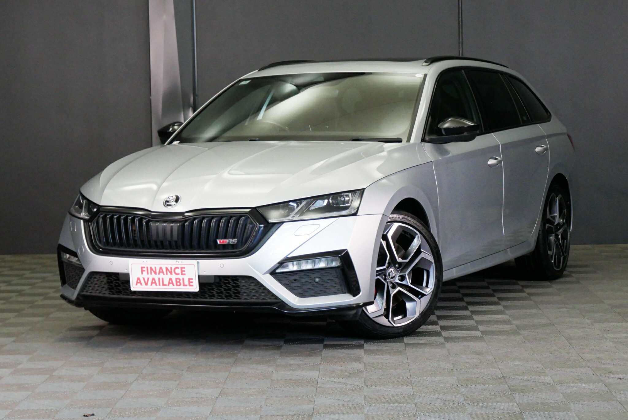 Skoda Octavia image 3