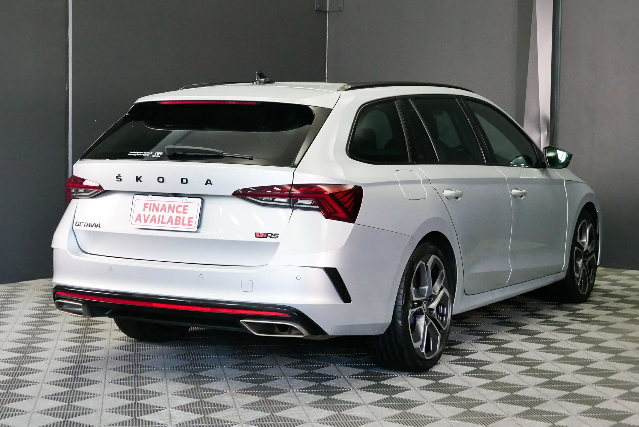 Skoda Octavia image 4