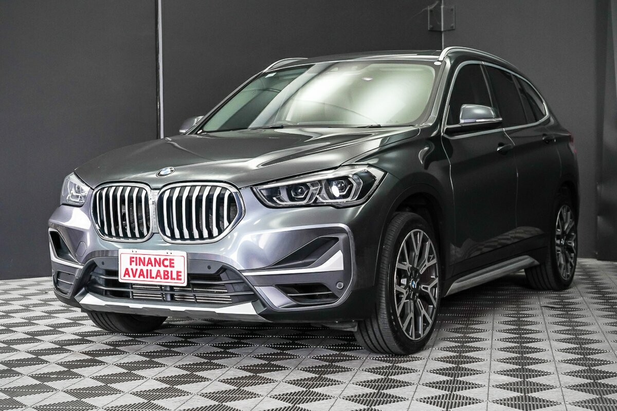 BMW X1 image 3