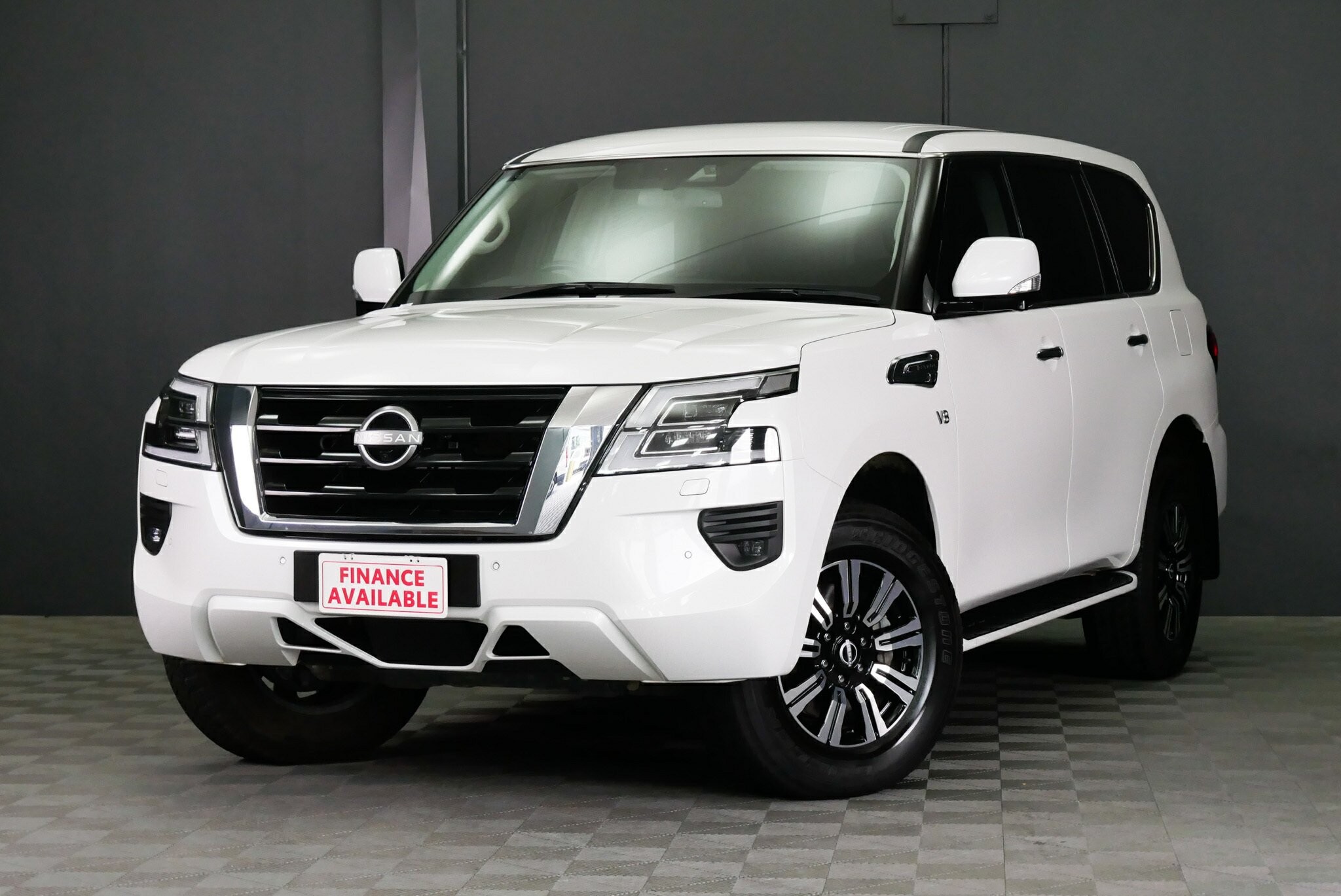 Nissan Patrol image 3