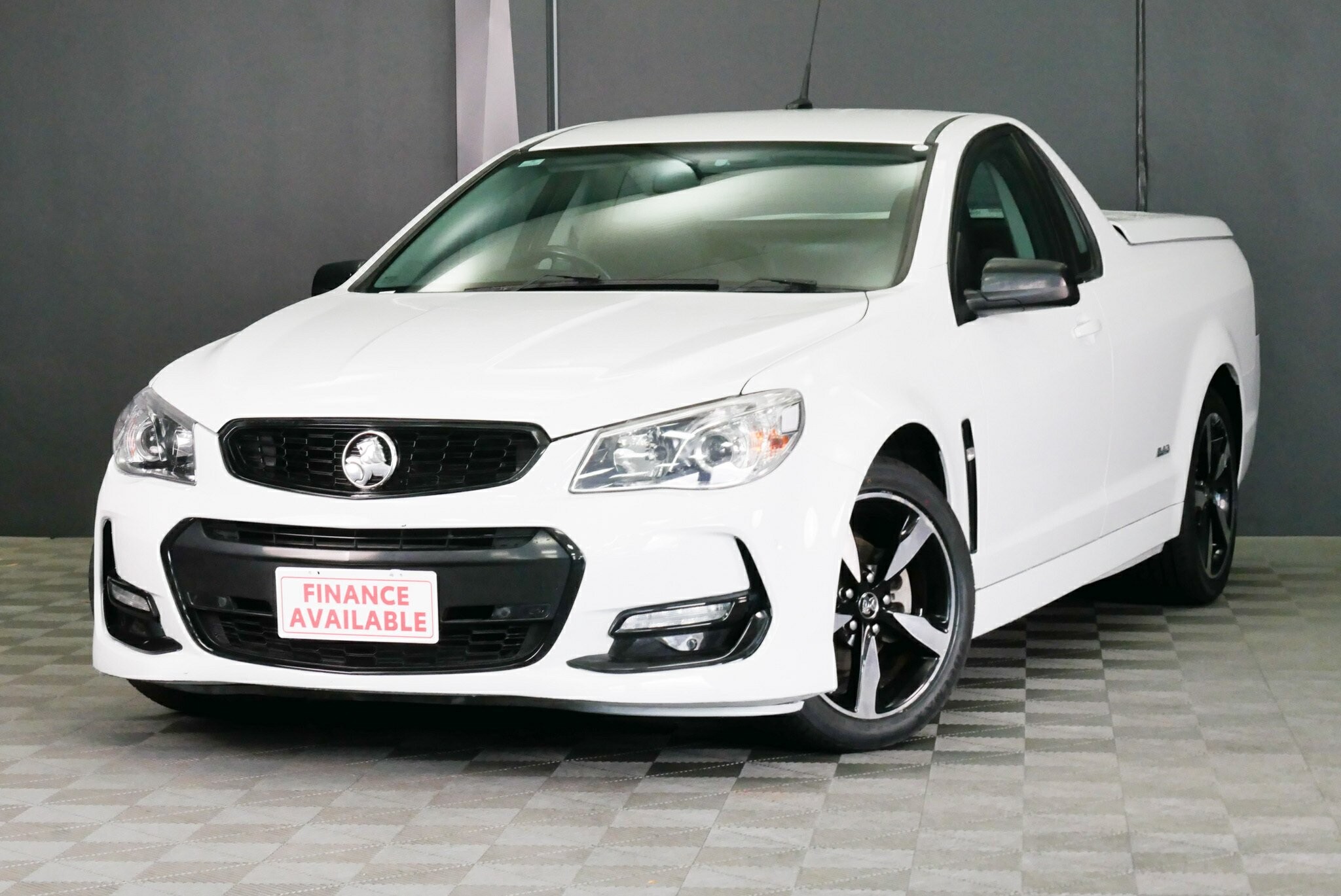 Holden Ute image 3