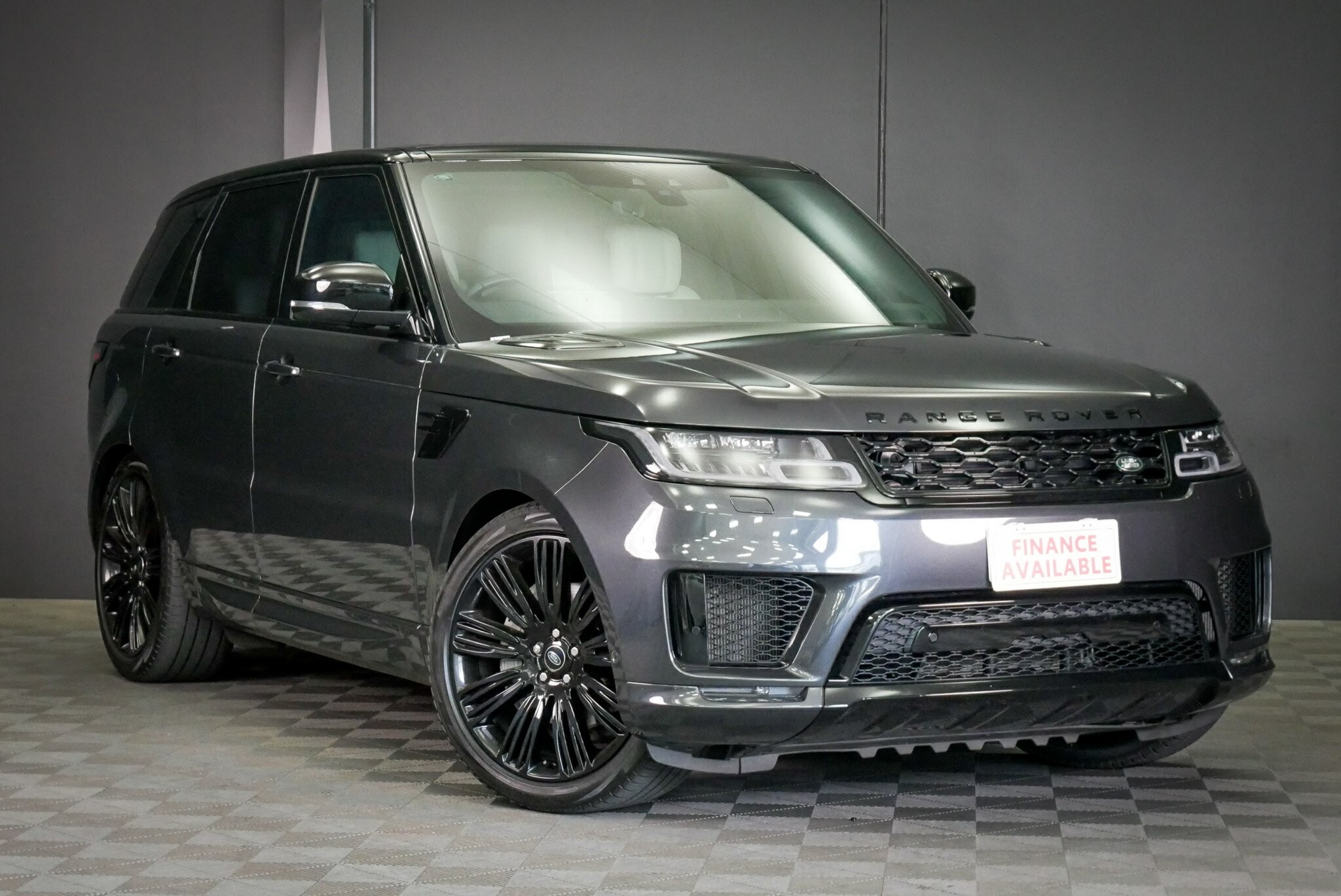 Land Rover Range Rover Sport image 1