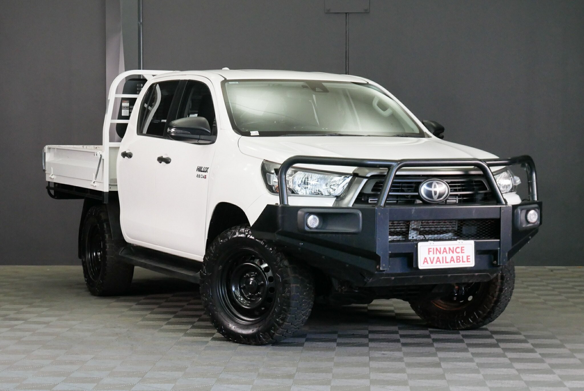 Toyota Hilux image 1