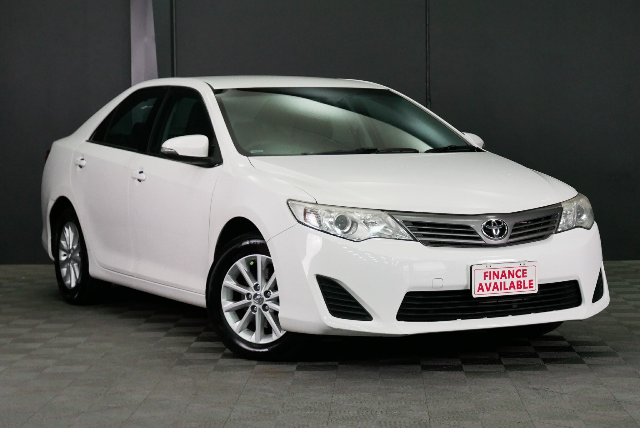 Toyota Camry image 1