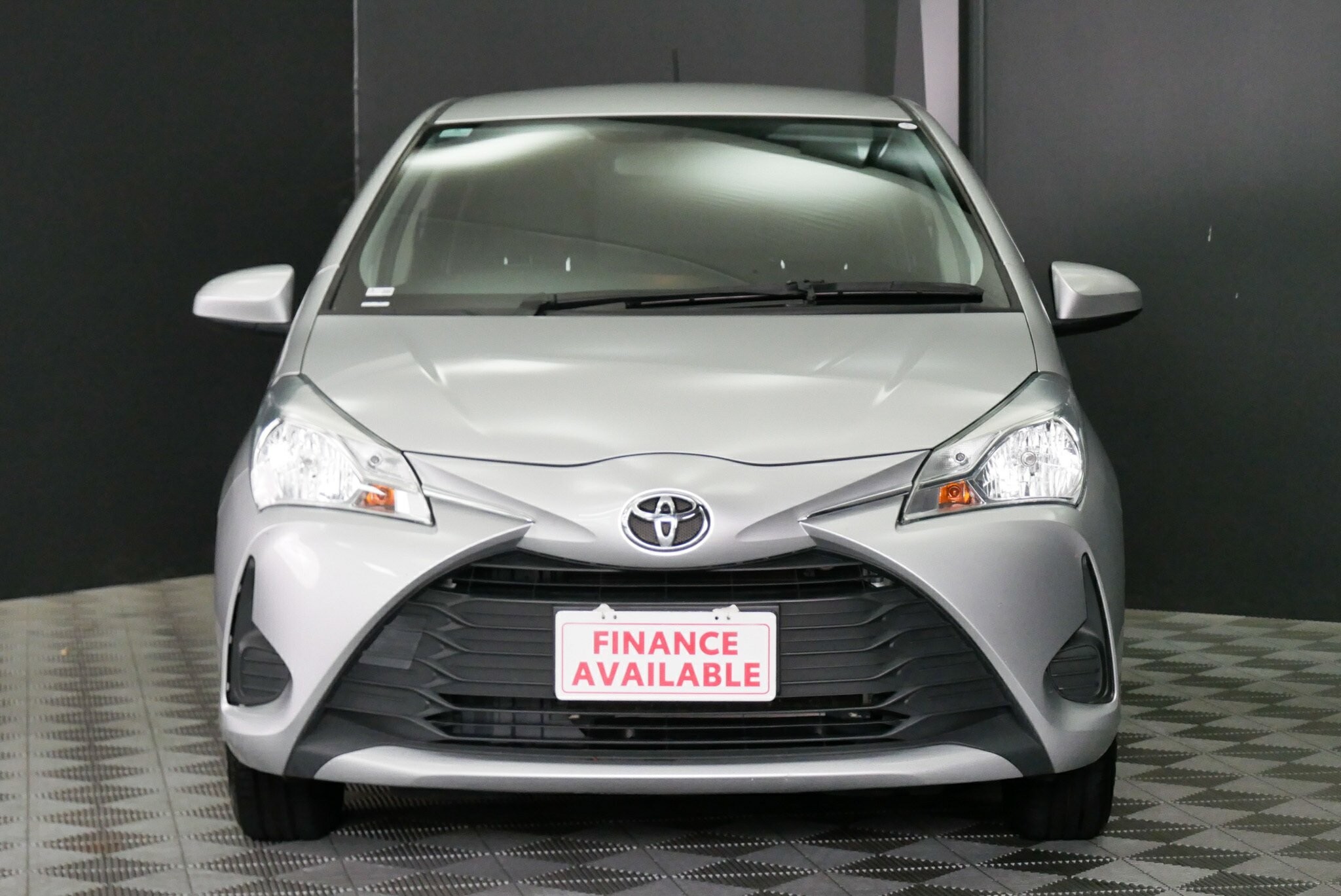 Toyota Yaris image 2