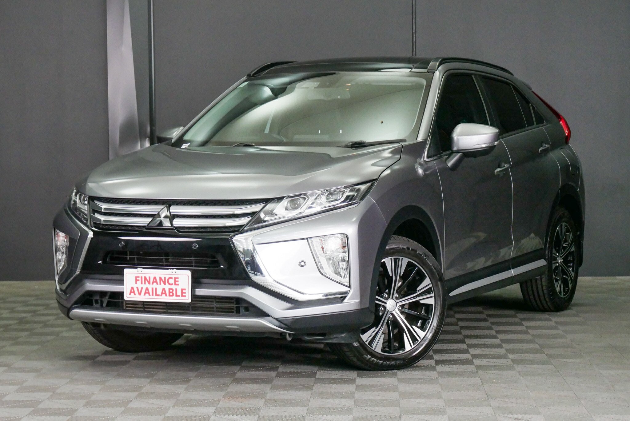 Mitsubishi Eclipse Cross image 3