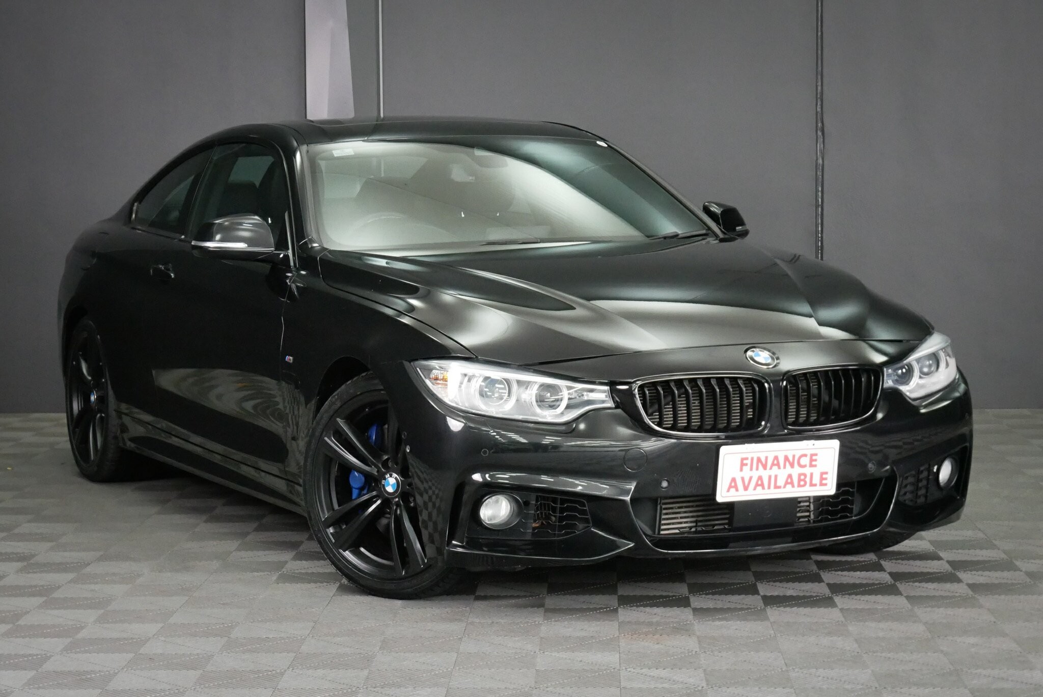 BMW 4 Series image 1