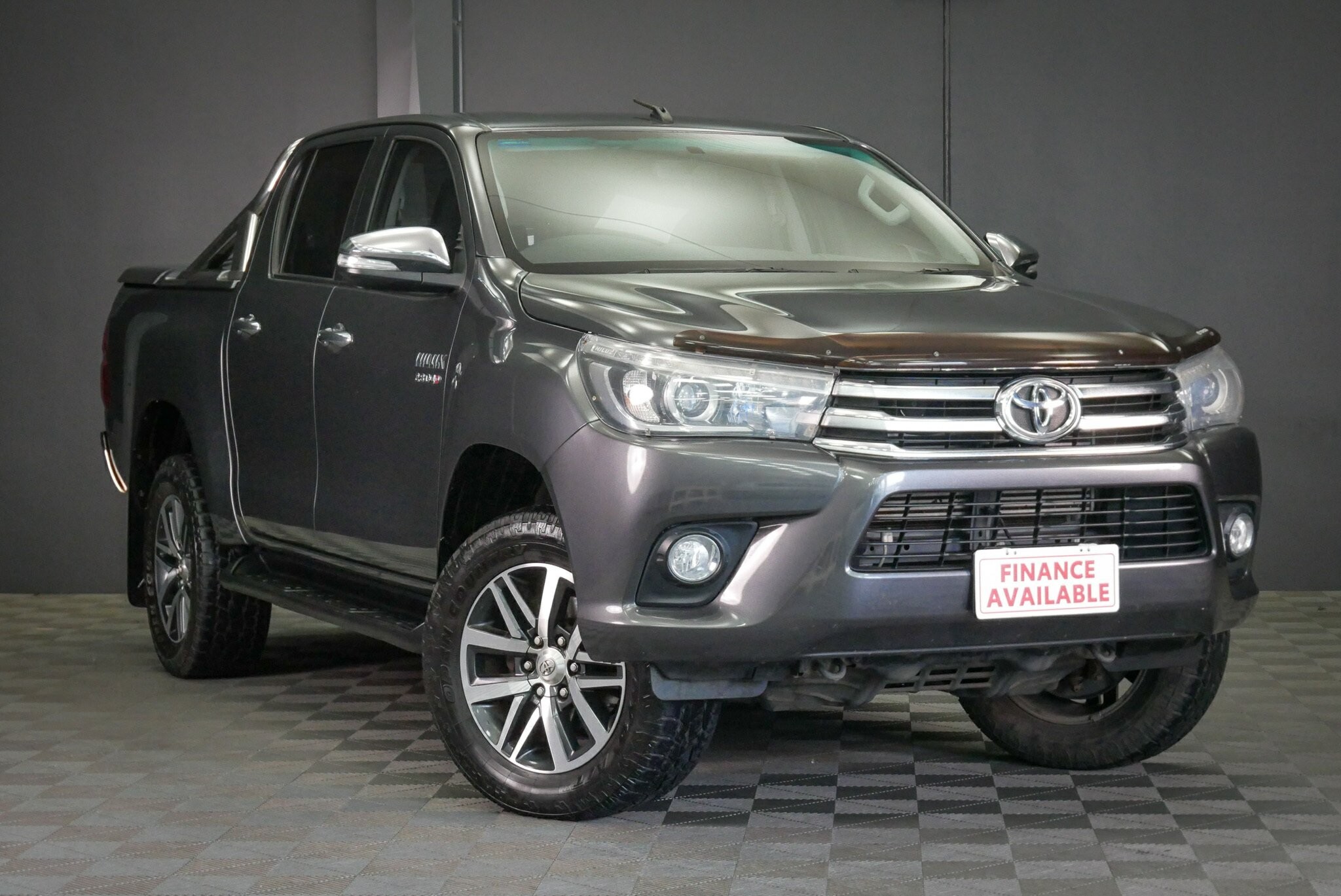 Toyota Hilux image 1