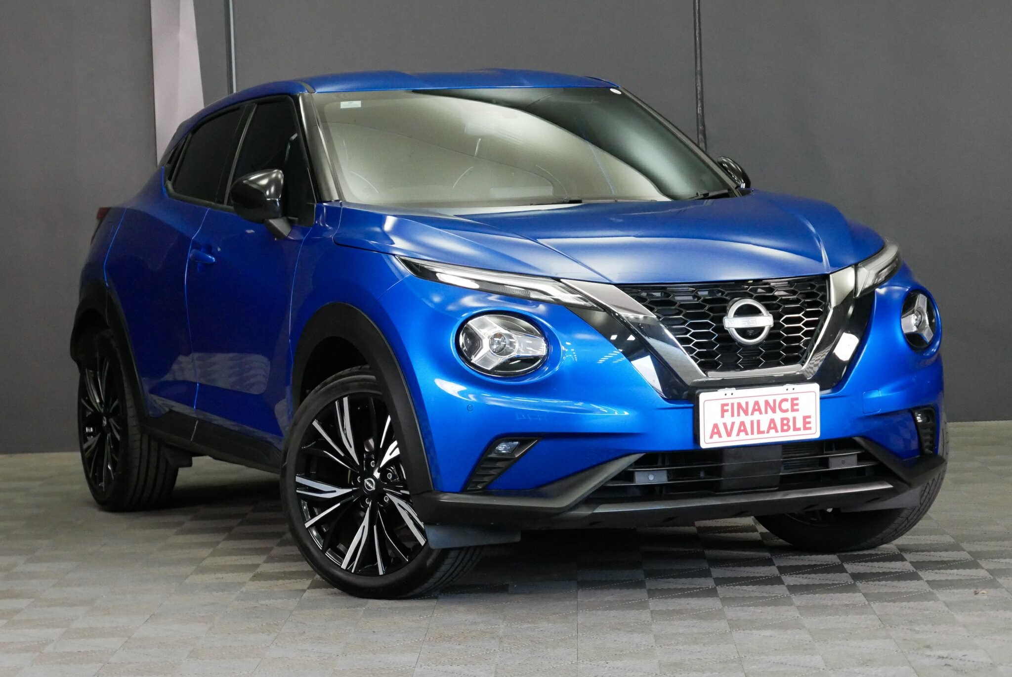 Nissan Juke image 1