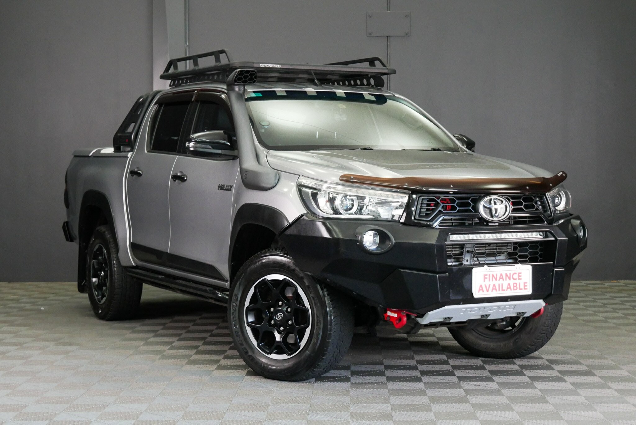 Toyota Hilux image 1