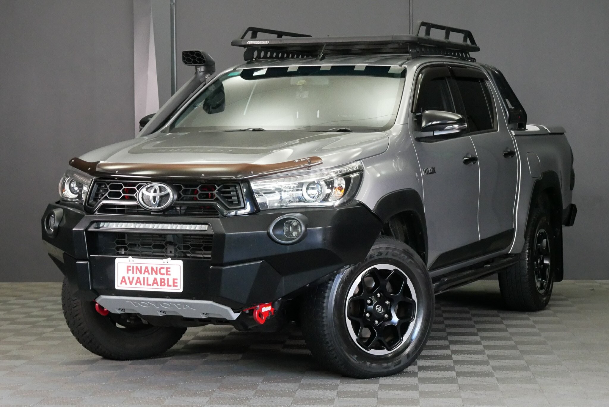 Toyota Hilux image 3