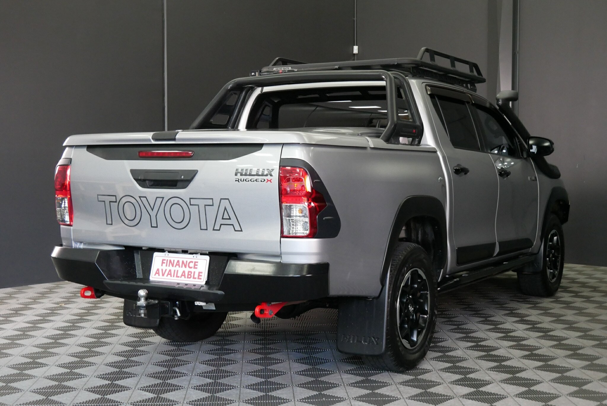 Toyota Hilux image 4