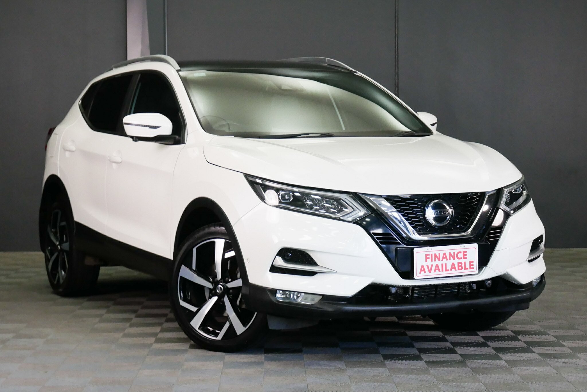 Nissan Qashqai image 1