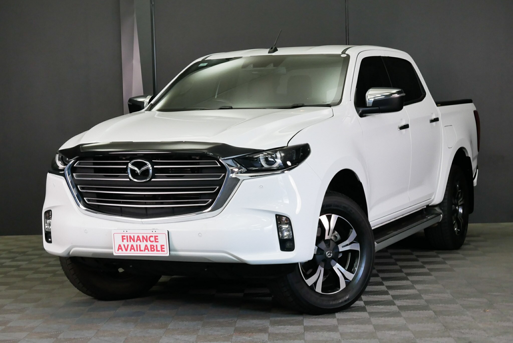 Mazda Bt-50 image 3