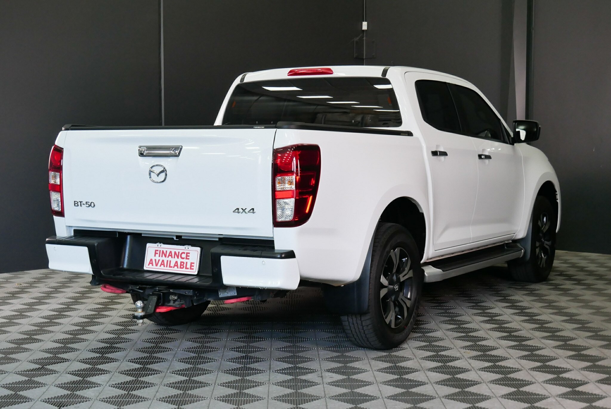 Mazda Bt-50 image 4